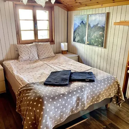 An Sonniger Aussichtsreicher Lage